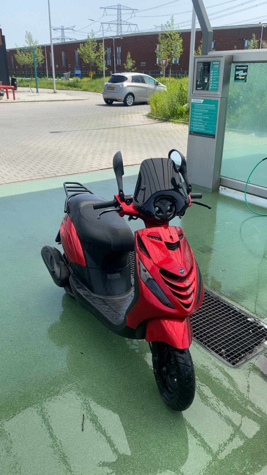 Piaggio zip 4T Brom Full option 2016, Fietsen en Brommers, Scooters | Piaggio, Maximaal 45 km/u, Zip, Ophalen of Verzenden, Zo goed als nieuw