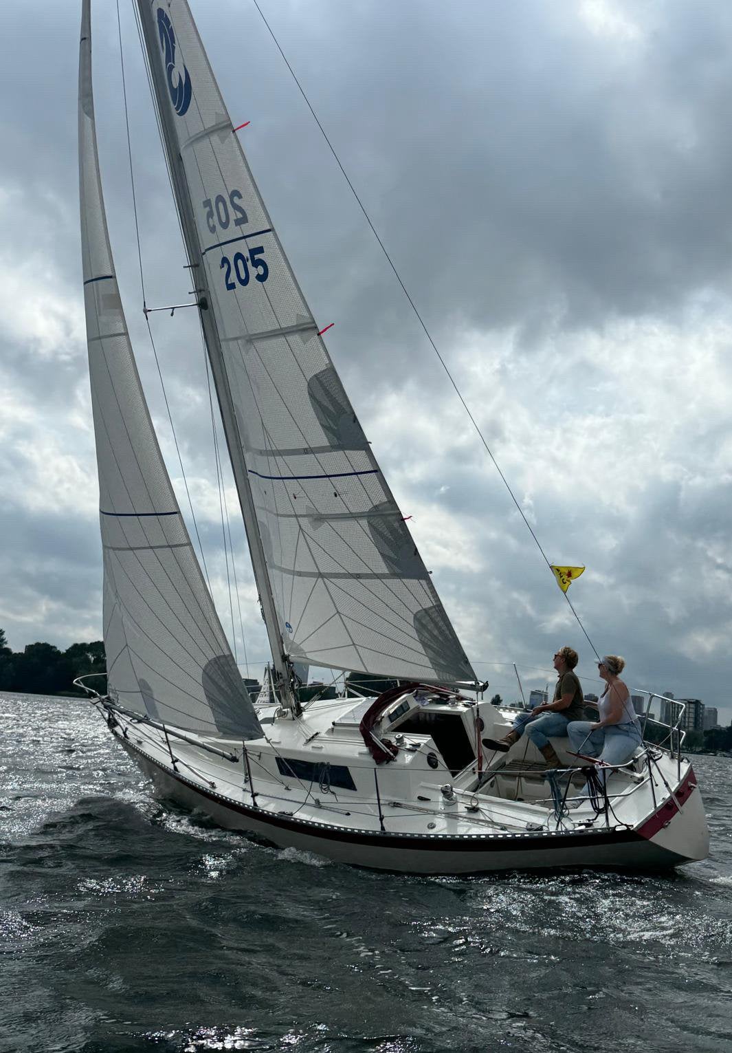 Beneteau First 27 Zeiljacht racer / cruiser nieuwe zeilen, Watersport en Boten, Kajuitzeilboten en Zeiljachten, 8 pk, Gebruikt