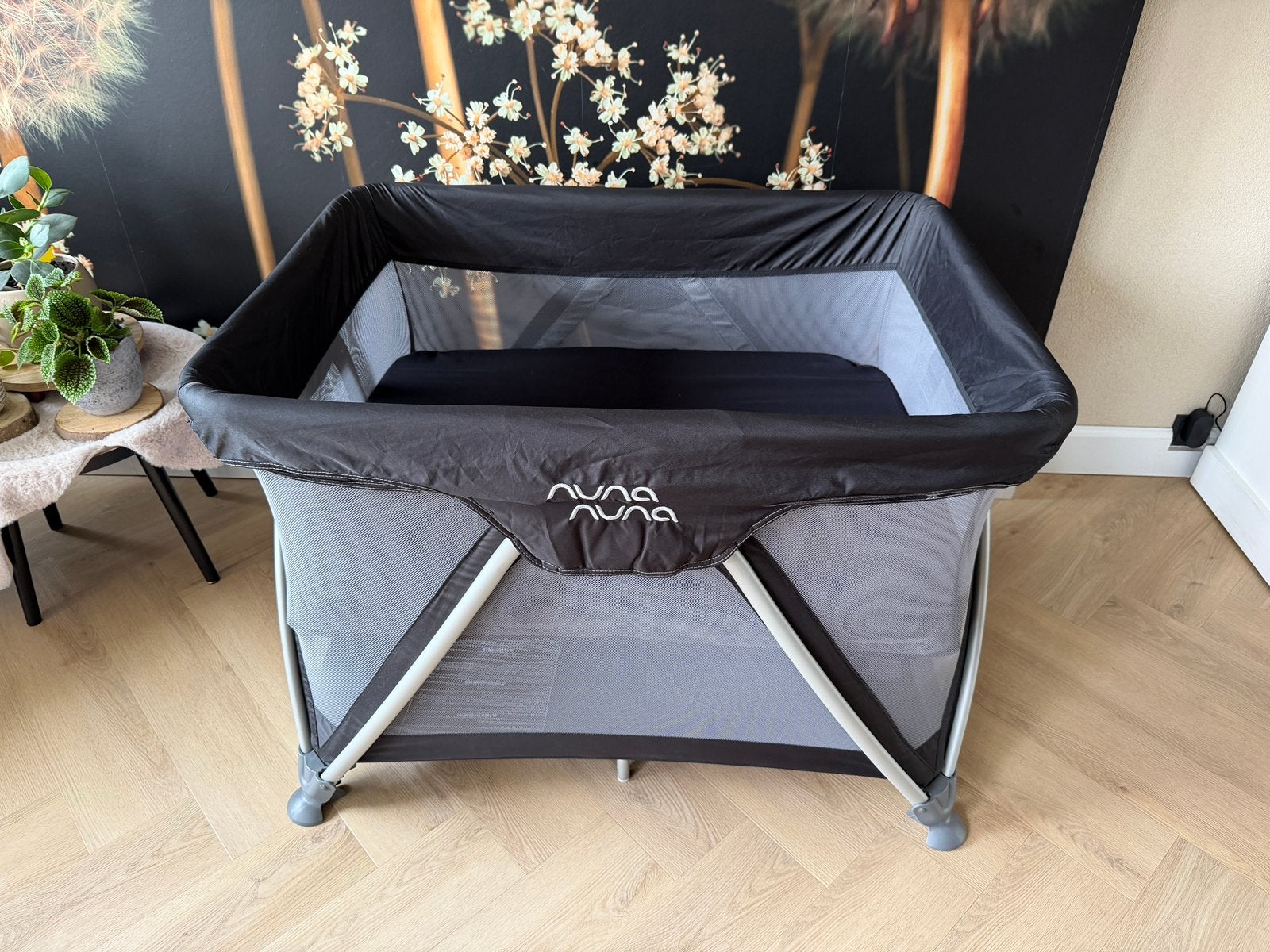 Nuna Sena campingbed, Kinderen en Baby's, Babywiegjes en Ledikanten, Ophalen, Zo goed als nieuw, Reisbedje