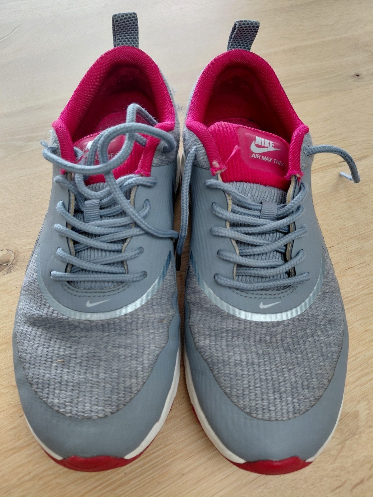 Sportieve schoenen, Kleding | Dames, Schoenen, Ophalen of Verzenden, Zo goed als nieuw, Sneakers of Gympen