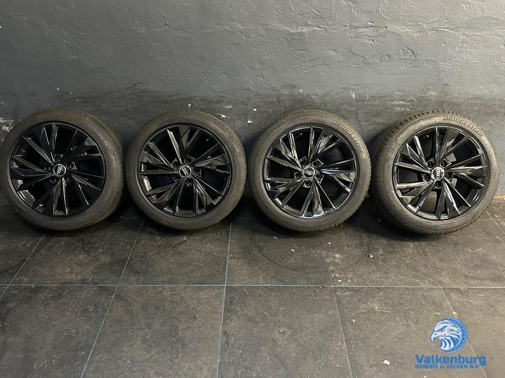 6-7mm! Originele Audi A3 8Y 17 inch zwarte velgen 5x112 zome, Gebruikt, -, -, Banden en Velgen