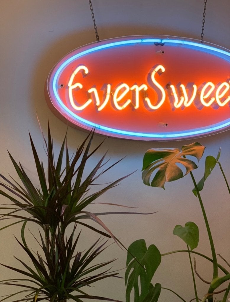 GEZOCHT: ever sweet neon lamp, Ophalen, Gebruikt, Roze