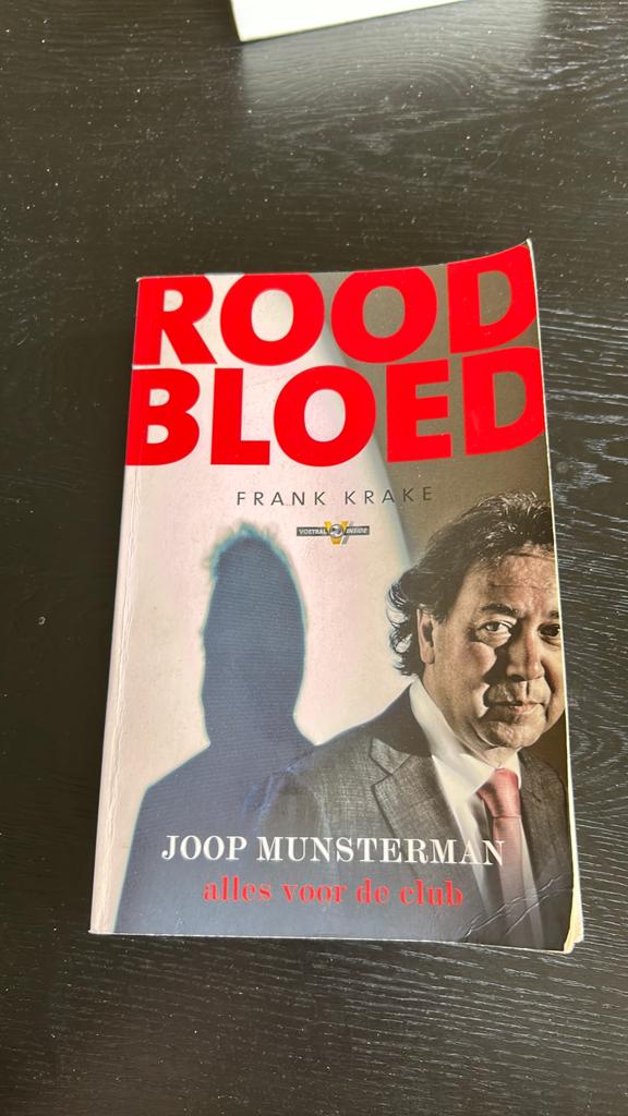 Frank Krake - Rood bloed, Ophalen of Verzenden, Zo goed als nieuw, Balsport, Frank Krake