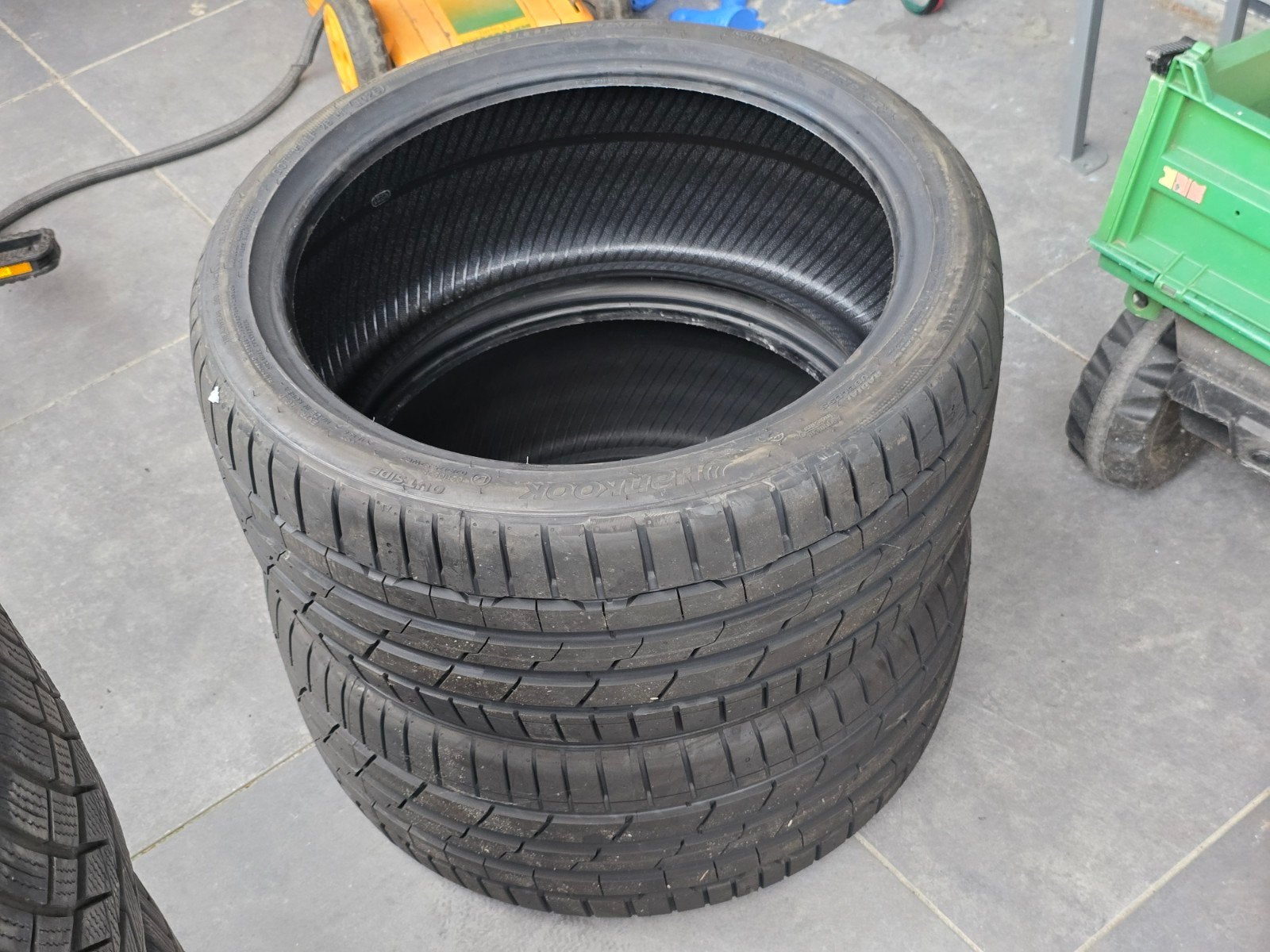 2 Hankook zomerbanden 245/35 ZR18 (92Y) 18 inch, Ophalen, Gebruikt