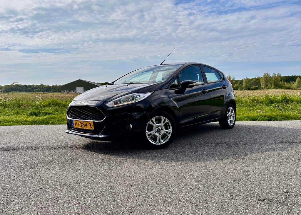 Ford Fiesta 1.0 Style Ultimate 80pk | 2017 | 75.476 km, Voorwielaandrijving, Stof, 40 €/maand, Zwart