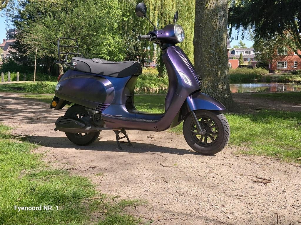 Gts Toscana Dynamic !GLOEDNIEUW!, Fietsen en Brommers, Scooters | Overige merken, Ophalen, Maximaal 45 km/u, 49 cc, Zo goed als nieuw
