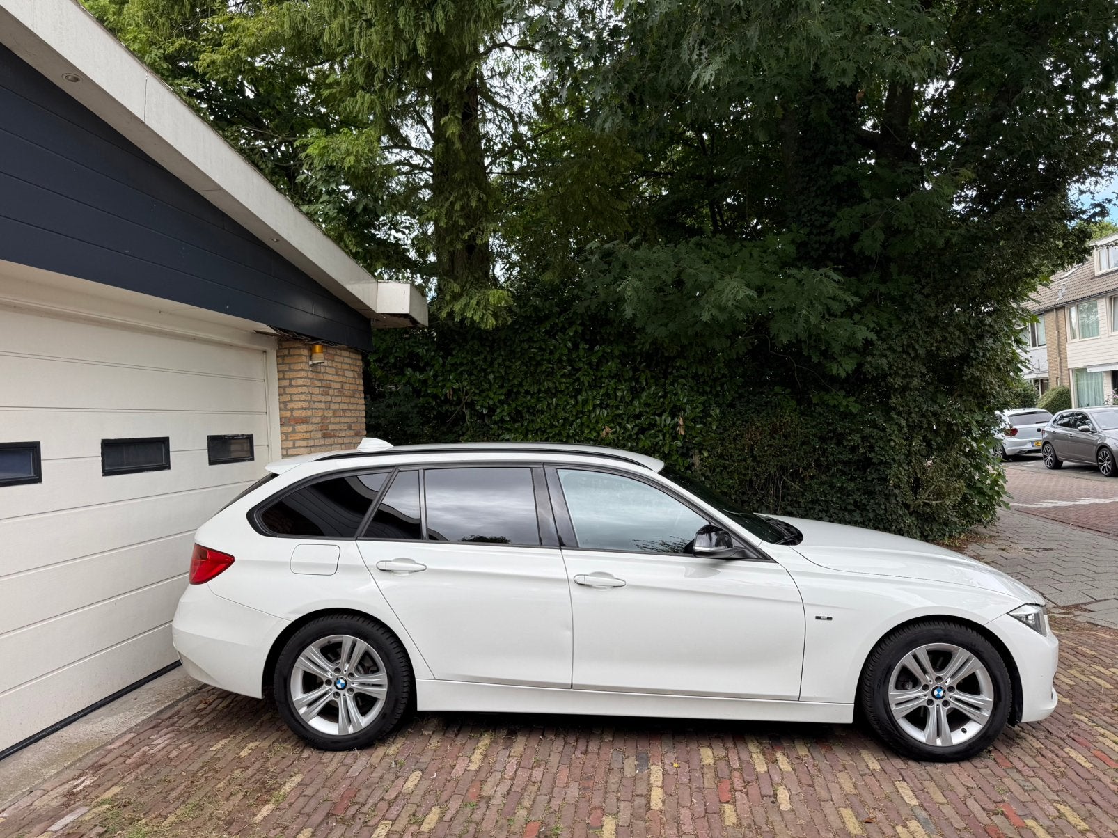 BMW 3-Serie 2.0 318D AUT Sportline 1E Eig! Pearl White!, Achterwielaandrijving, 1995 cc, Wit, Diesel