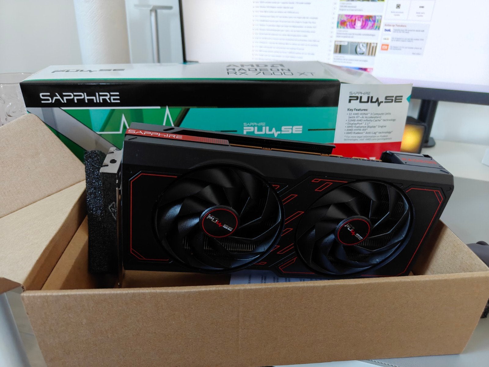 AMD Radeon RX 7600 XT 16GB, Computers en Software, Videokaarten, Ophalen of Verzenden