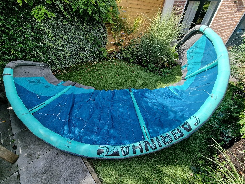 Cabrinha 09m FX 2018 blauw met bar, Gebruikt, 9 m², Geen board, Ophalen of Verzenden
