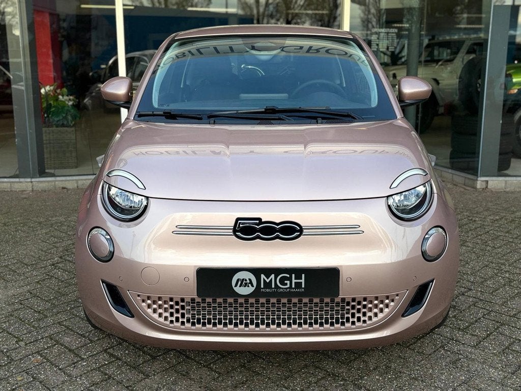 Fiat 500 La Prima 42 kWh | Camera | Carplay | Cruise control, Auto's, Fiat, Gebruikt, 4 stoelen, Origineel Nederlands, 1265 kg