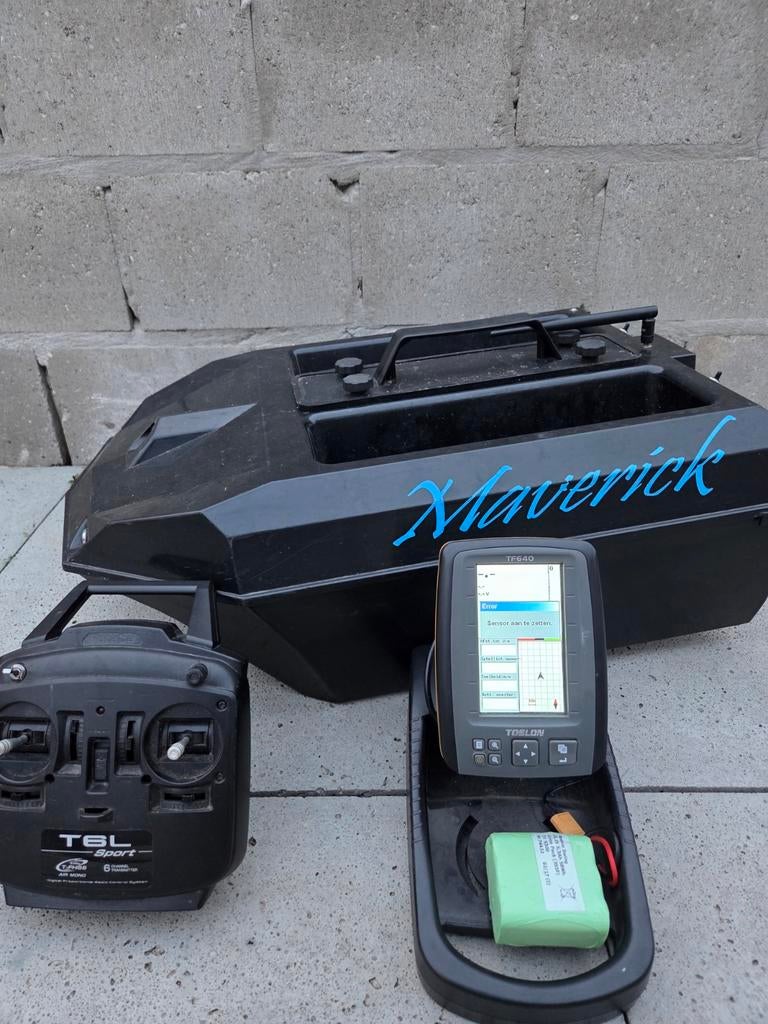 Maverick Voerboot + Toslon TF640 Fishfinder + 18Ah Lithium A, Watersport en Boten, Ophalen of Verzenden, Gebruikt