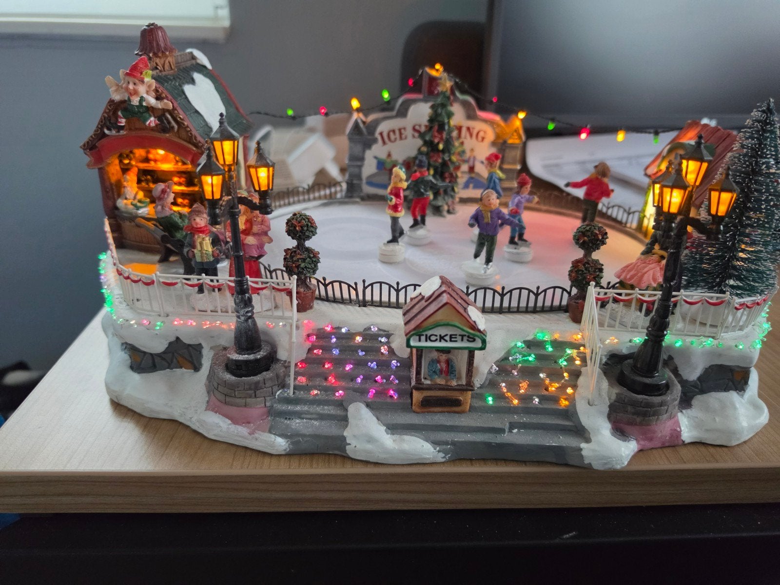Intratuin kerst ijsbaan, Diversen, Ophalen, Zo goed als nieuw