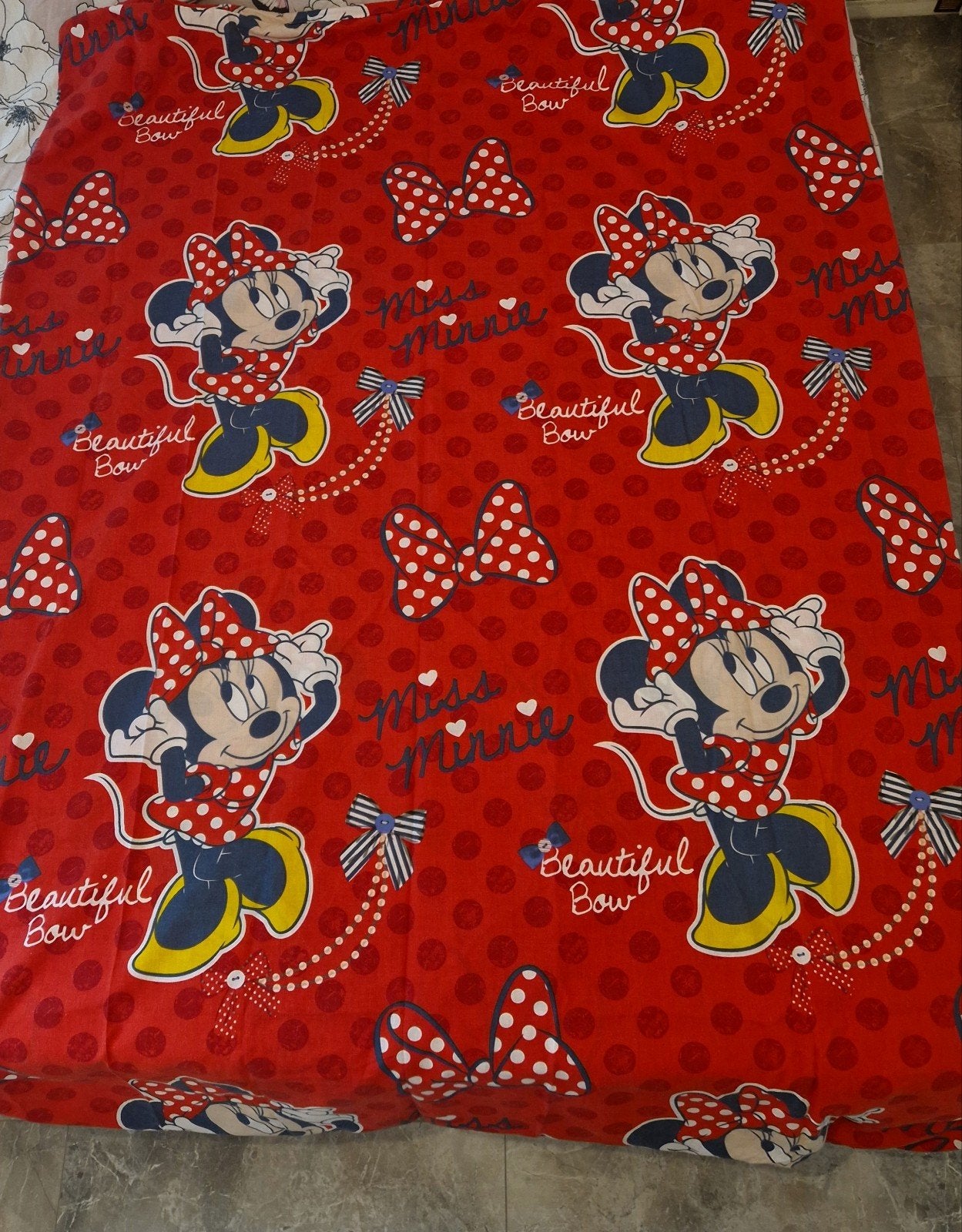 Minnie Mouse dekbedovertrek,  kussensloop, Ophalen of Verzenden, Zo goed als nieuw, Rood, 100 tot 150 cm