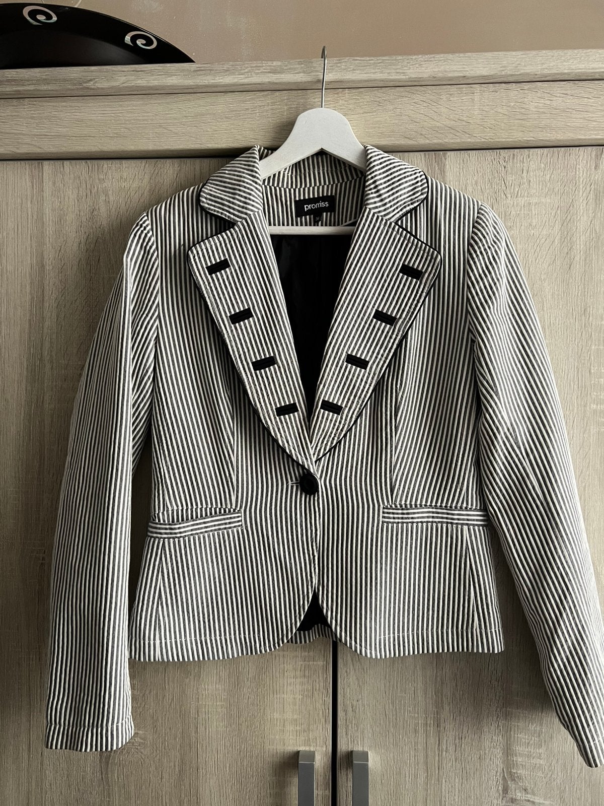 Blazer Grijs wit zwart Promiss (36), Ophalen of Verzenden, Zo goed als nieuw, Maat 36 (S), Zwart