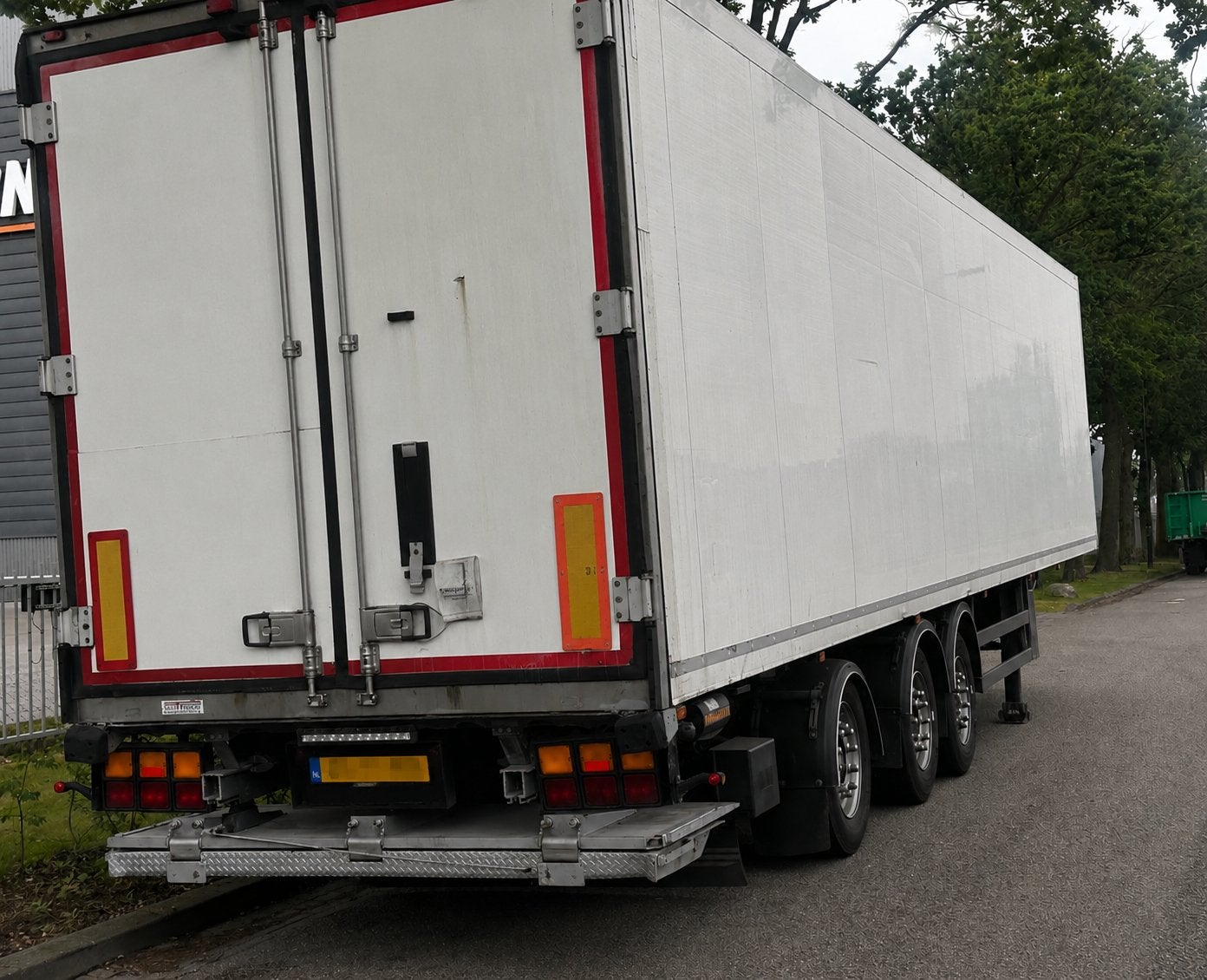 KRONE Oplegger 2012 – Laadklep – Stuuras – Dubbele Temp –APK, Auto's, Vrachtwagens, Particulier, Aanhangers en Opleggers, Te koop
