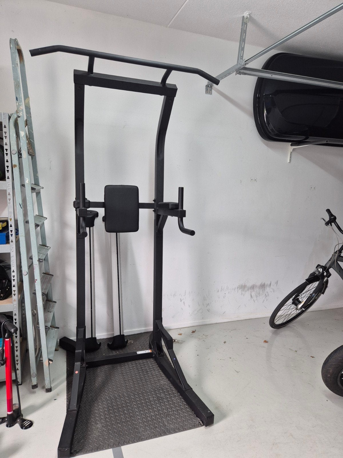 Powerstation 900 - NIEUWSTAAT, Sport en Fitness, Fitnessmaterialen, Gebruikt, Oprekstang, Armen, Benen, Borst, Buik, Rug, Ophalen