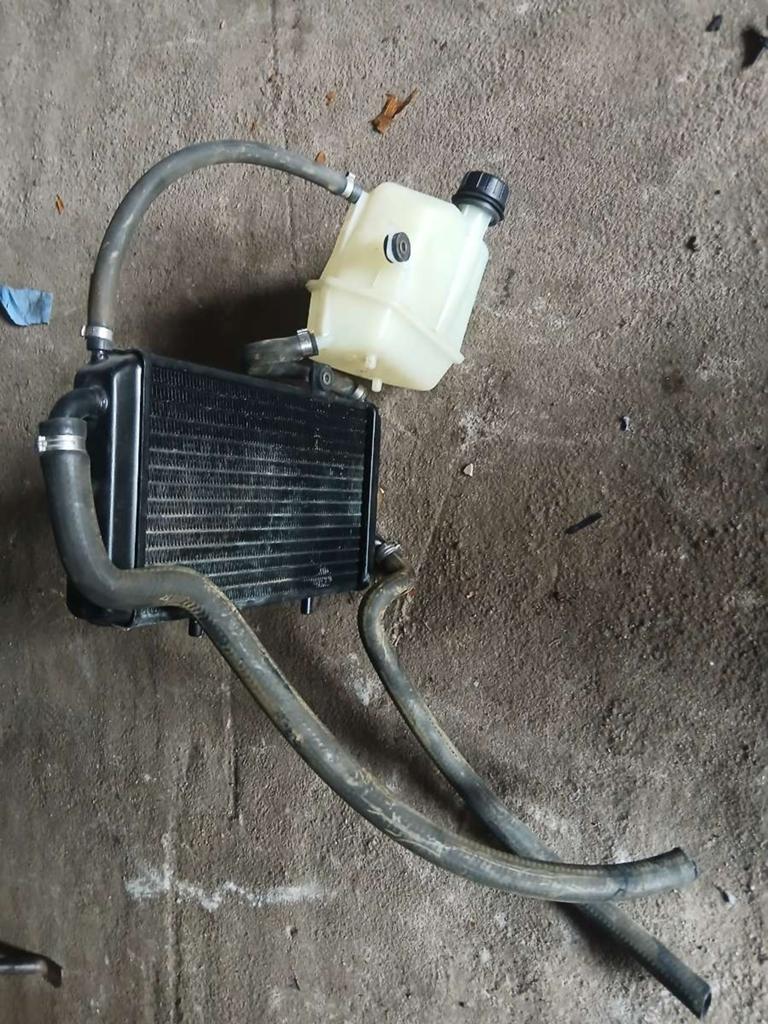 Hexagon radiateur met reservoir 125cc, Ophalen, Blok
