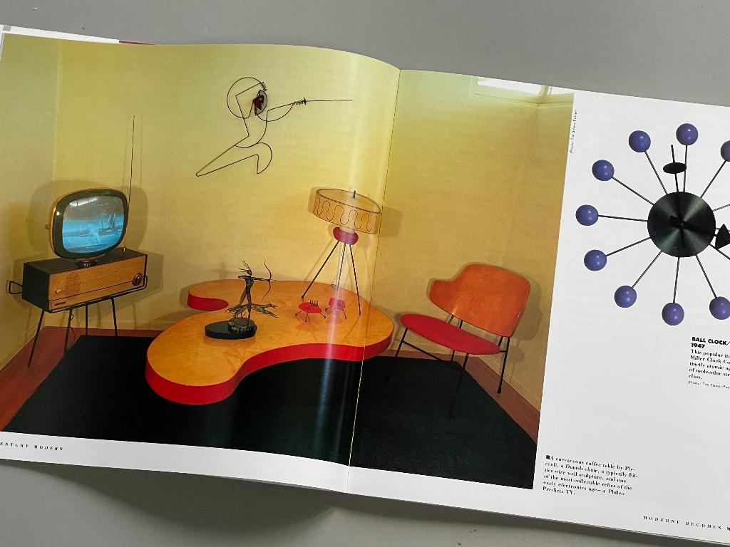 Mid-Century Modern furniture of the 1950’s (1989), Ophalen of Verzenden, Zo goed als nieuw, Kunststof, Eén