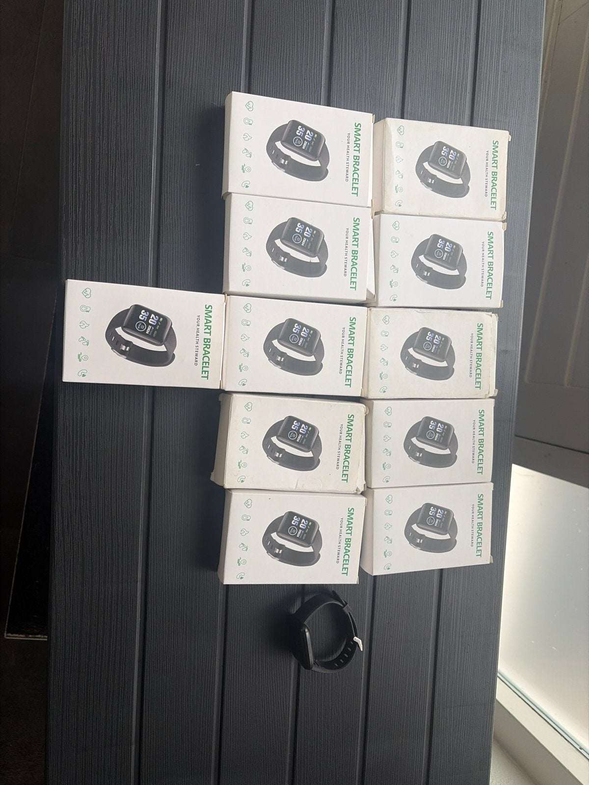 11 maal Nieuwe Smart Bracelets - Fitness Tracker, Ophalen, Hartslag, Zwart, Nieuw
