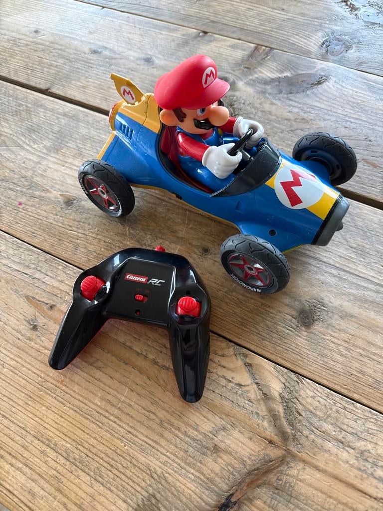 Carrera RC Super Mario Afstand Bestuurbare Auto, Elektro, Verzenden, Zo goed als nieuw, Auto onroad