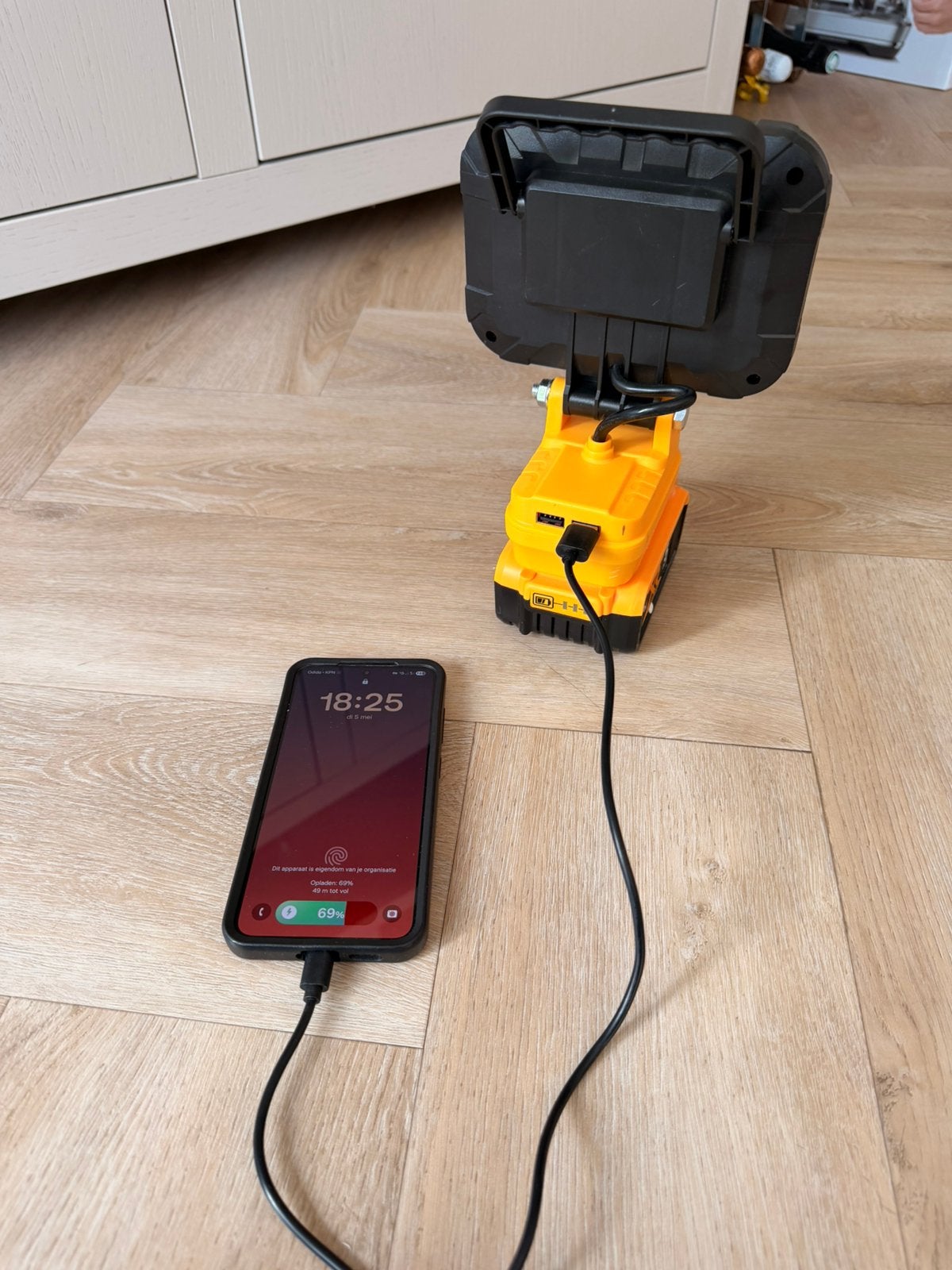 Krachtige 48W LED werklamp – geschikt DeWalt 18V/20V accu, NL, Nieuw, Ophalen of Verzenden, Accu