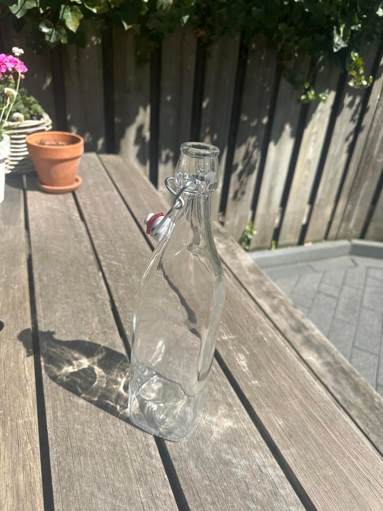 Grote glazen fles met beugelsluiting - Decoratief & praktisc, Ophalen, Gebruikt, Overige kleuren, Glas