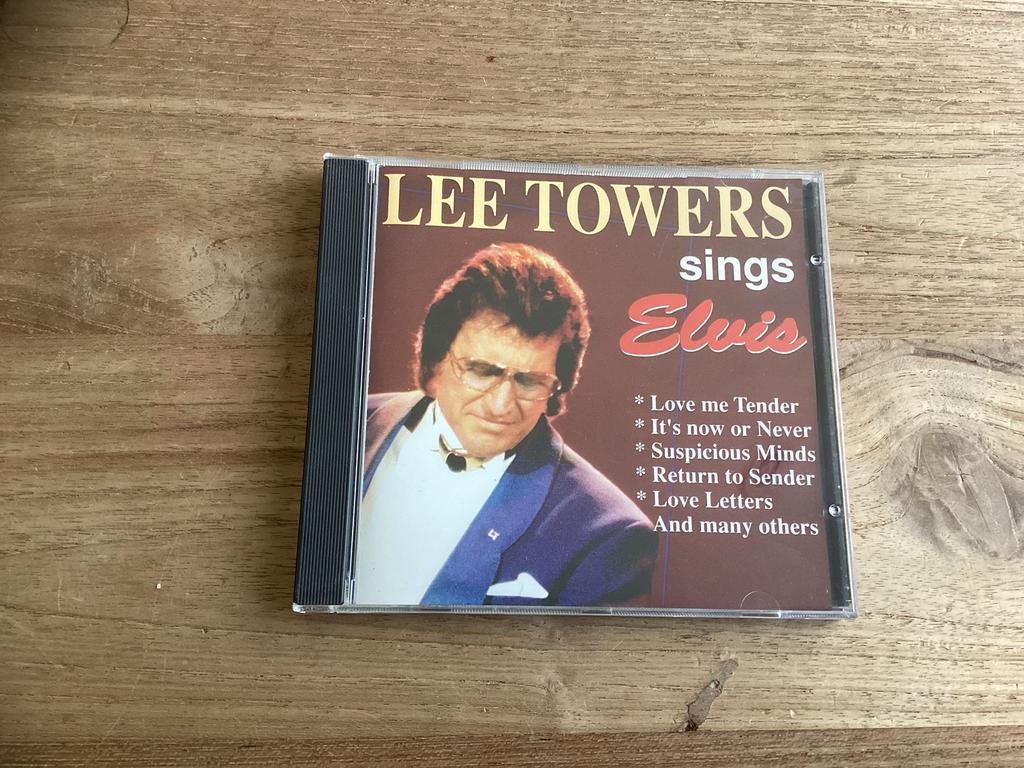 Cd Lee Towers, sings Elvis, Ophalen of Verzenden, Zo goed als nieuw