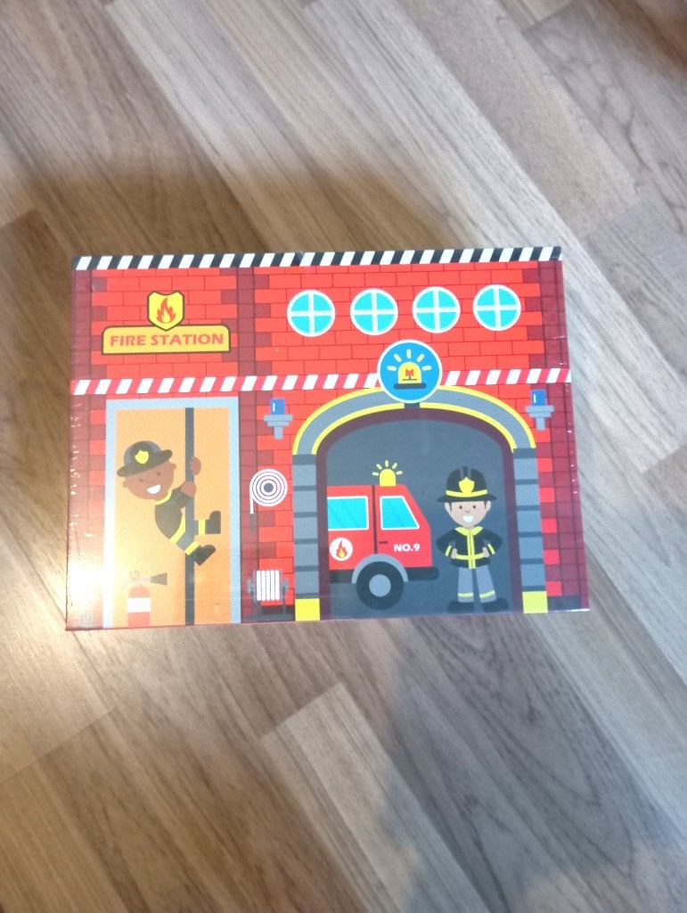 Tooky Toy Brandweerkazerne Box - Nieuw in doos, Ophalen of Verzenden, Nieuw, Overige typen