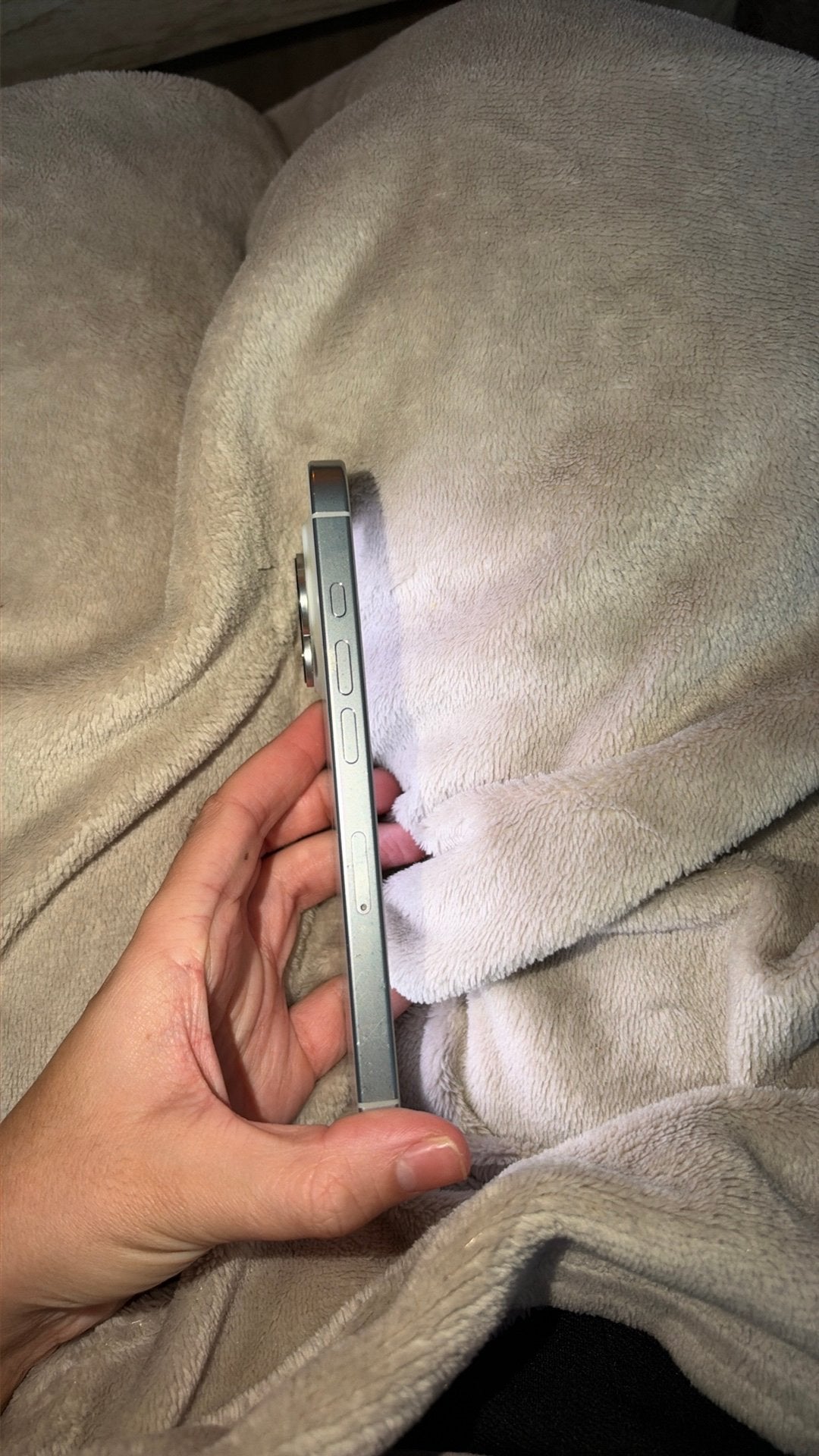 Foto 7 van Iphone 16 pro te koop - goede staat