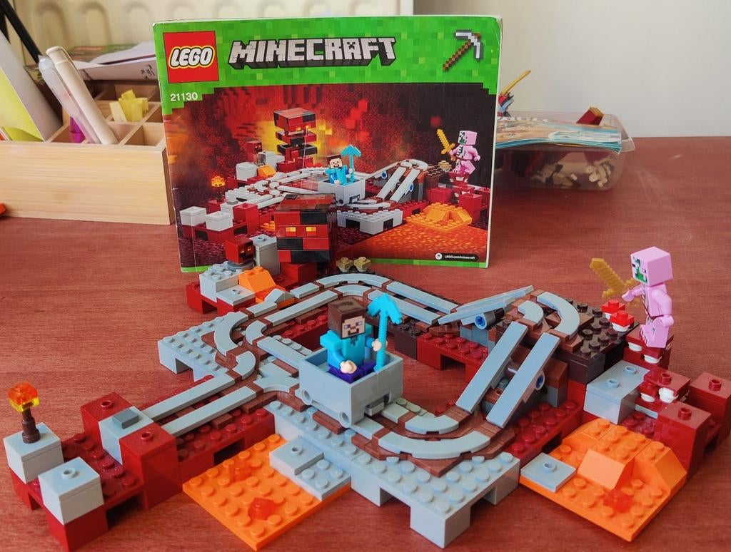 Minecraft nether spoorweg Lego., Compleet, Minecraft, Lego, Ophalen of Verzenden