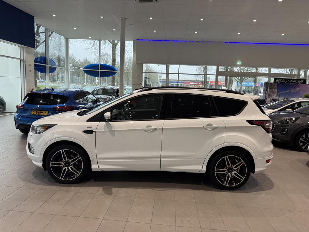 Ford Kuga 1.5 EcoBoost ST Line Trekhaak Camera Pano.dak Stoe, Auto's, Ford, 12 maanden, 4 cilinders, Wit, Origineel Nederlands
