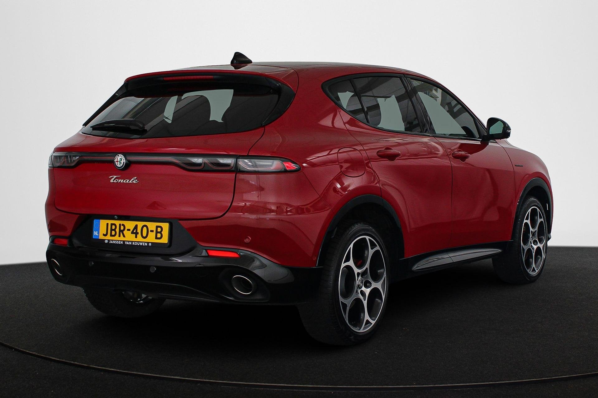 Alfa Romeo Tonale 1.3T PHEV Veloce Technologie Pakket Stoelv, Auto's, Automaat, 77 km/l, 4 cilinders, 700 kg