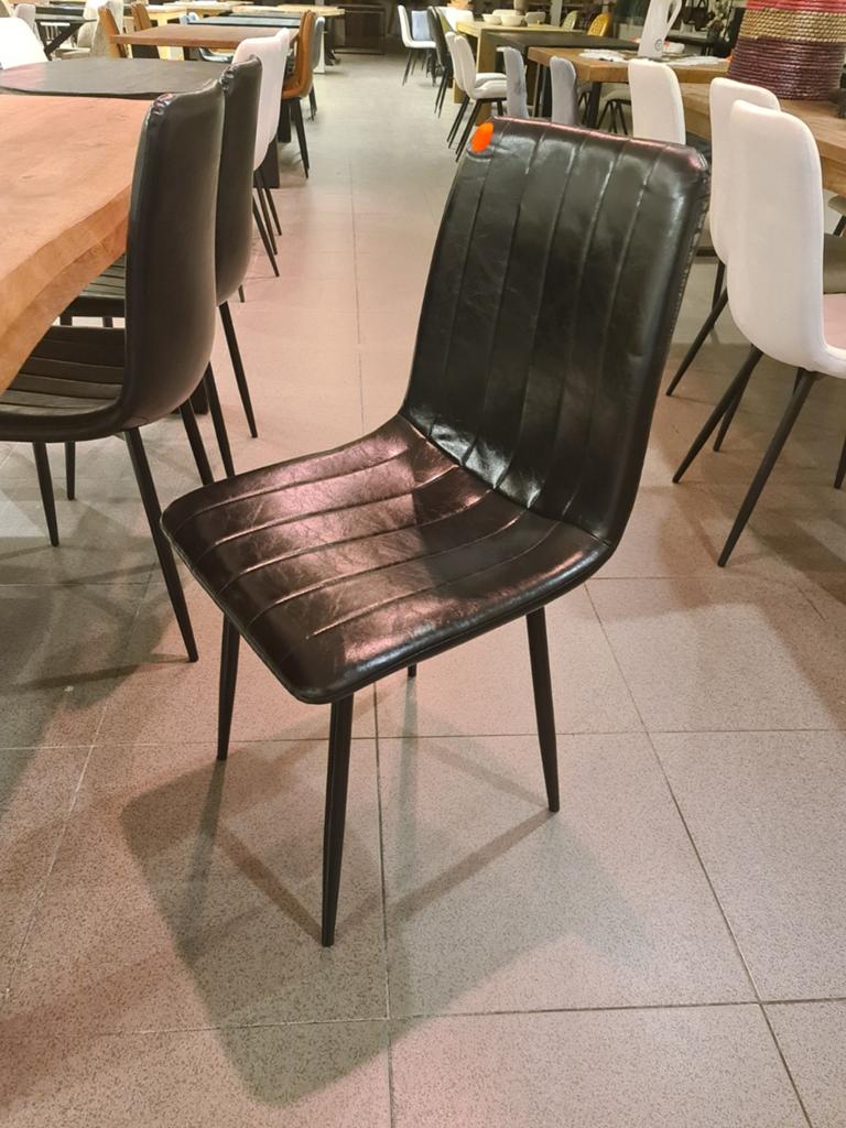 Nieuwe eetkamerstoel zwart Eco-leer €35 per stuk, Ophalen, Industrieel landelijk barok brocante koloniaal boheems vintage, ., Zwart