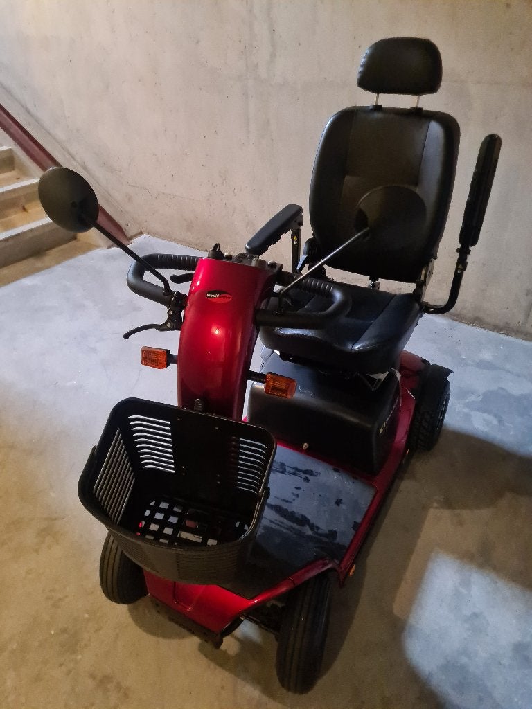 Scootmobiel 13 Beafort rood (voor linkshandigen!), Ophalen, Zo goed als nieuw