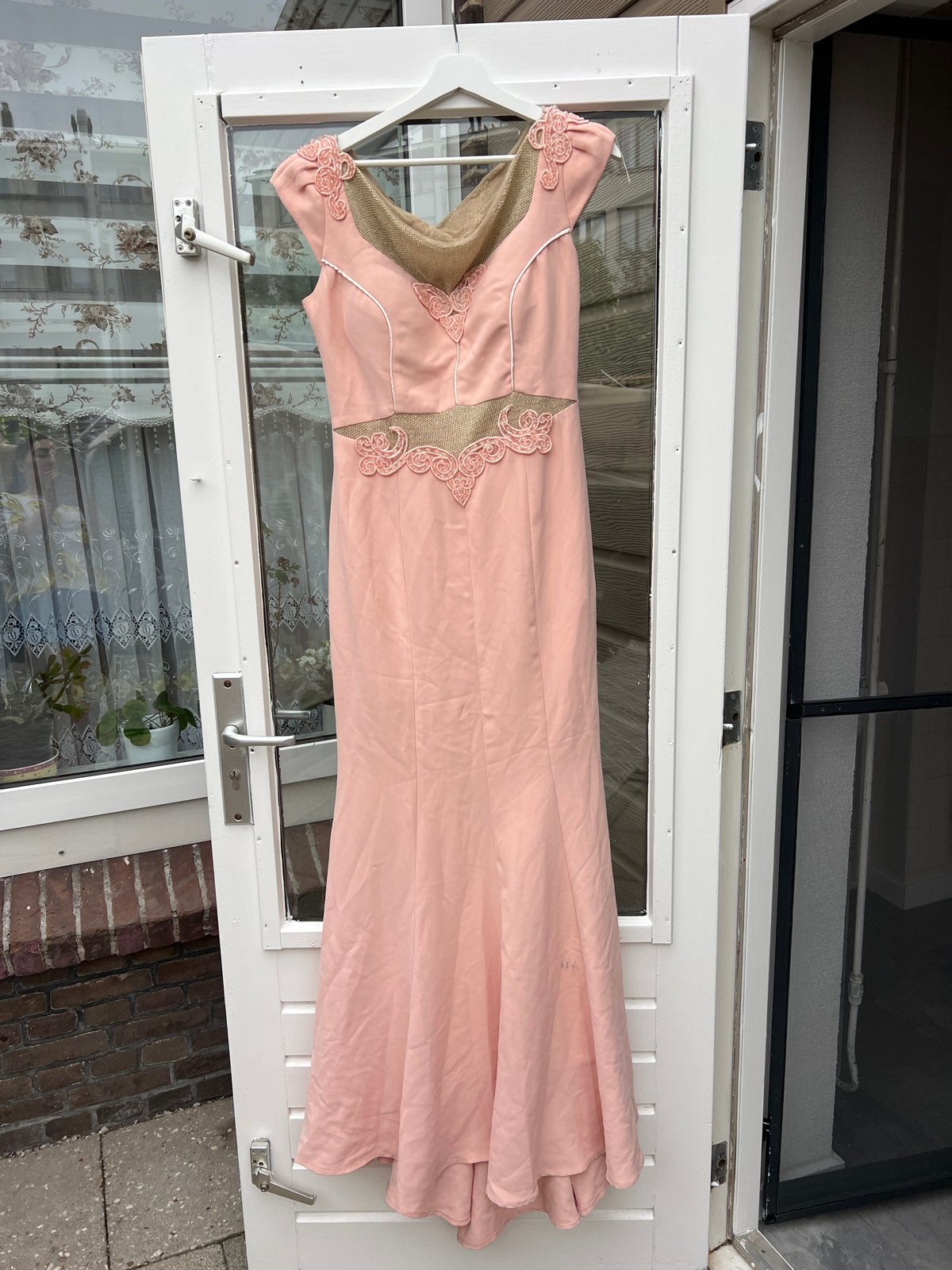 Elegante Roze Galajurk met Kantdetails, Kleding | Dames, Jurken, Maat 38/40 (M), Ophalen of Verzenden, Roze, Gedragen
