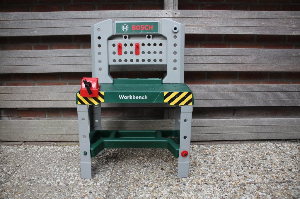 Bosch mini speelgoed werkbank met enkele Smoby onderdelen., Kinderen en Baby's, Ophalen, Gebruikt