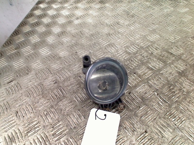 Mistlamp Links Voor Audi A4 Avant (B6) (2001-09/2005-01), Gebruikt, Auto-Union-Straße  1, Ingolstadt 85057, , Duitsland, Info@audi.de