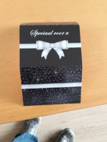 cadeau bon, Drie personen of meer, Cadeaubon