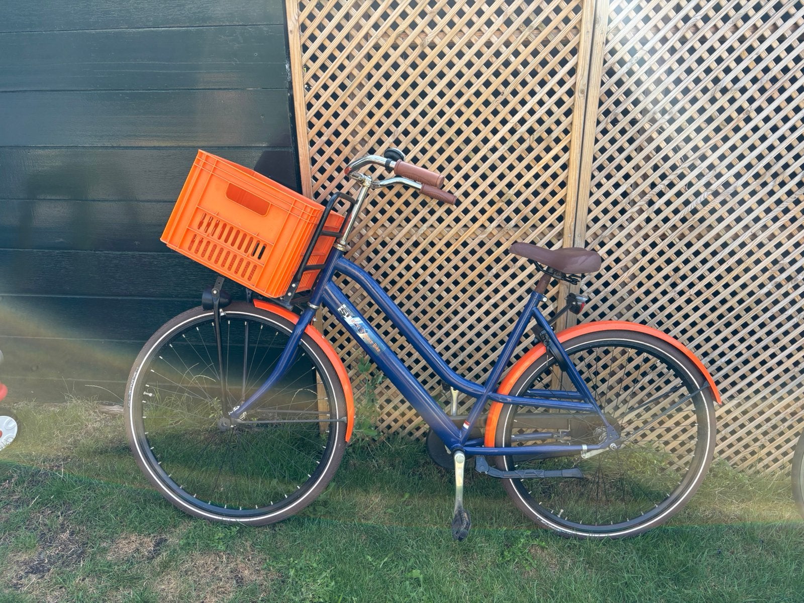 Mooie stadsfiets omafiets met krat – zeer nette staat, Ophalen of Verzenden, Zo goed als nieuw
