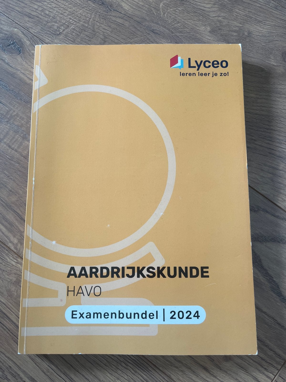 Examenbundel Aardrijkskunde HAVO 2024 - Lyceo, Ophalen of Verzenden, Zo goed als nieuw, HAVO, Aardrijkskunde