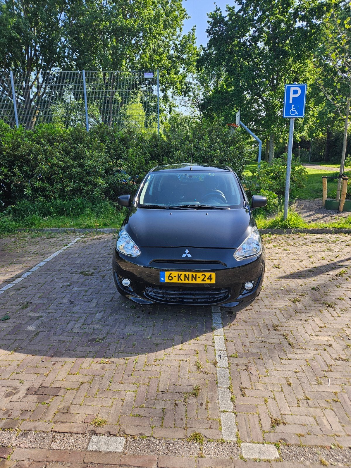 Mitsubishi Space Star 1.0 MPI 52KW 2013 Zwart, Auto's, Mitsubishi, Voorwielaandrijving, Euro 5, Stof, Zwart
