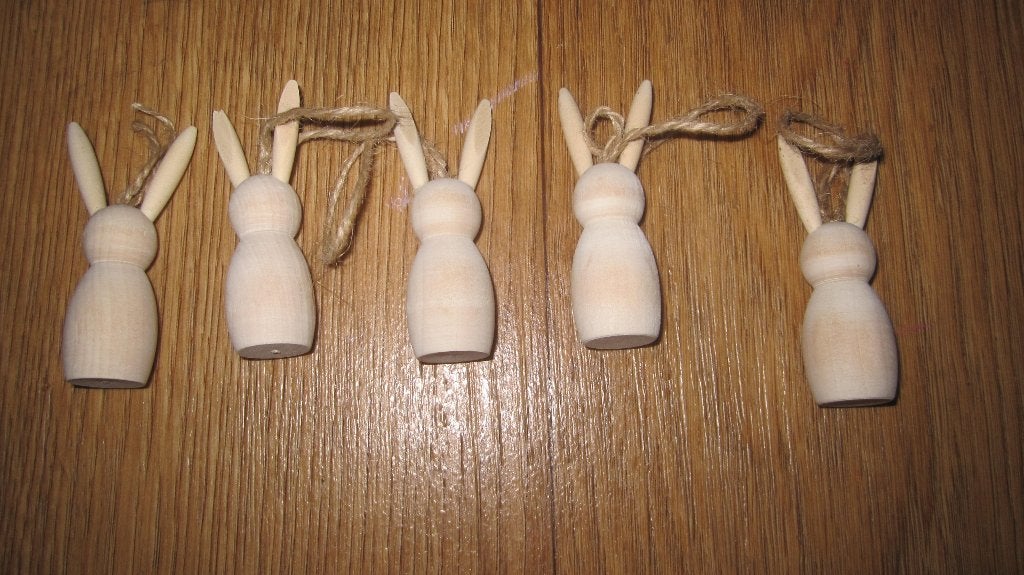 6 Houten peg doll haasjes/paashaasjes * Nieuw *., Ophalen of Verzenden, Nieuw, Pasen, Knutselmateriaal