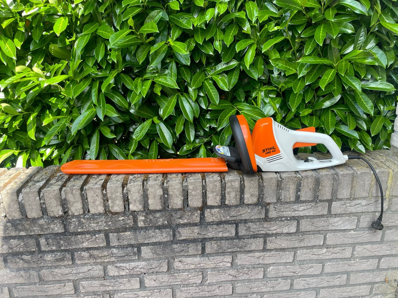 Stihl HSE 42 Heggenschaar - 45cm blad, zo goed als nieuw, Ophalen of Verzenden, Zo goed als nieuw, Elektrisch