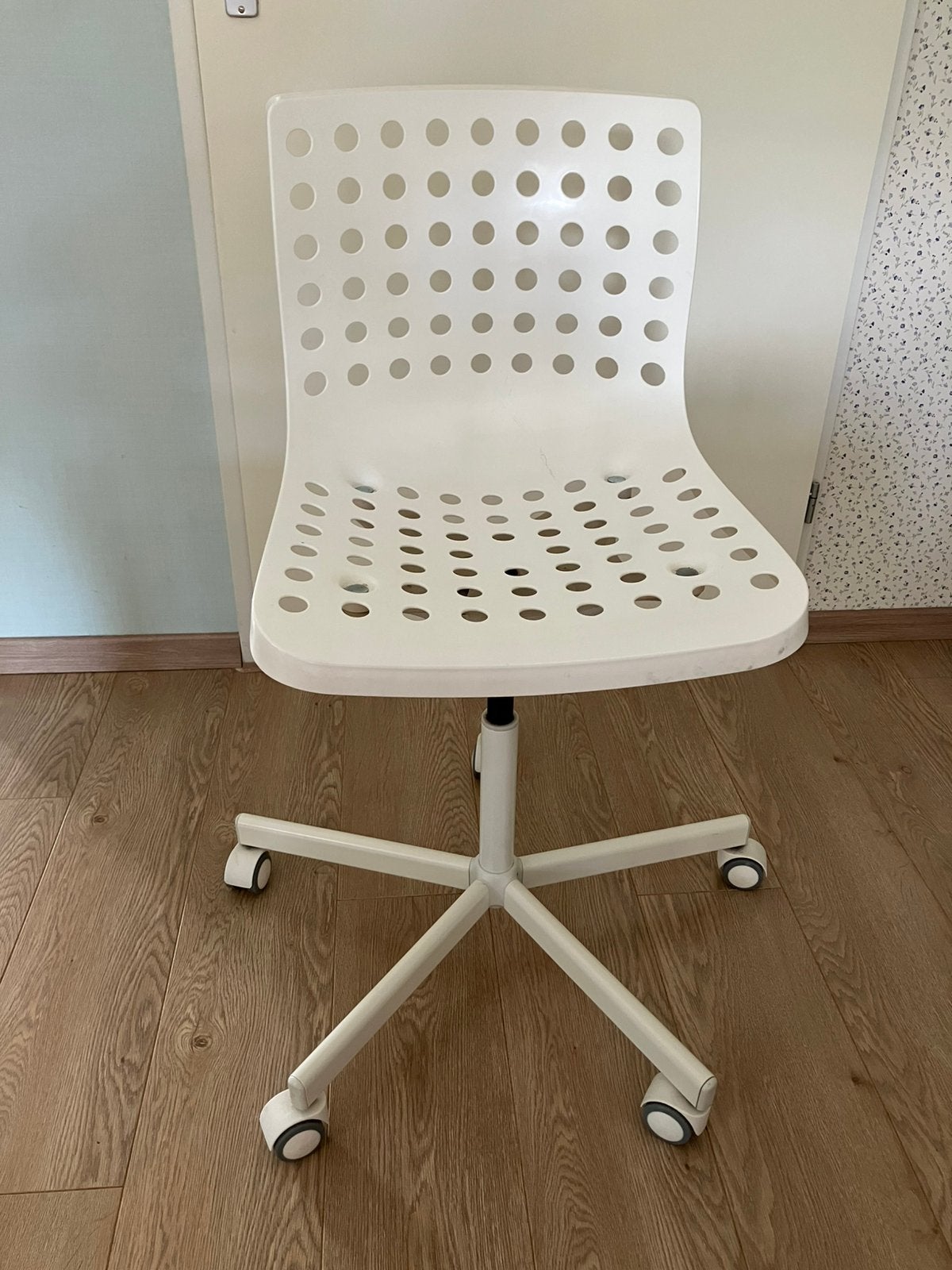 Ikea bureaustoel wit, Huis en Inrichting, Bureaustoelen, Ophalen, Gebruikt, Wit, Bureaustoel