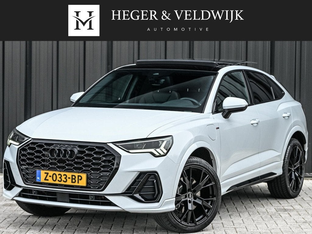 Audi Q3 Sportback 45 TFSI e S Edition | Panoramadak | Leder, Auto's, Audi, Gebruikt, Leder en Stof, Wit, Hybride Elektrisch/Benzine