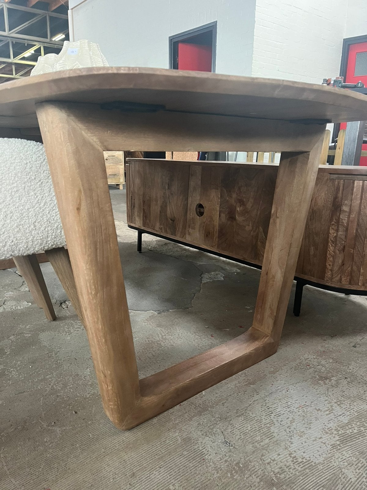 Magazijn leegverkoop eettafel Japandi stijl mangohout massie, Hout, Nieuw, Ophalen of Verzenden, Info@wkhome.nl