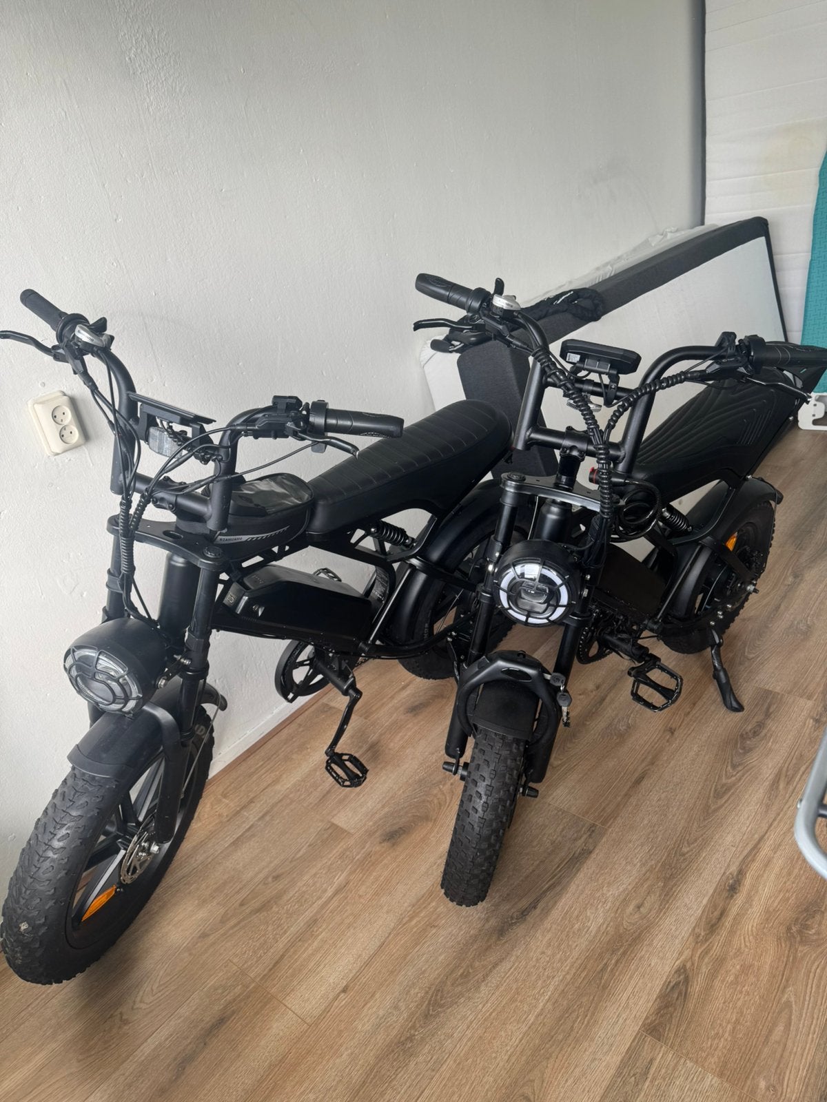Fat bikes 2 keer - Zo goed als nieuw price per bike 600, Zo goed als nieuw, Minder dan 47 cm, 50 km per accu of meer, Ophalen