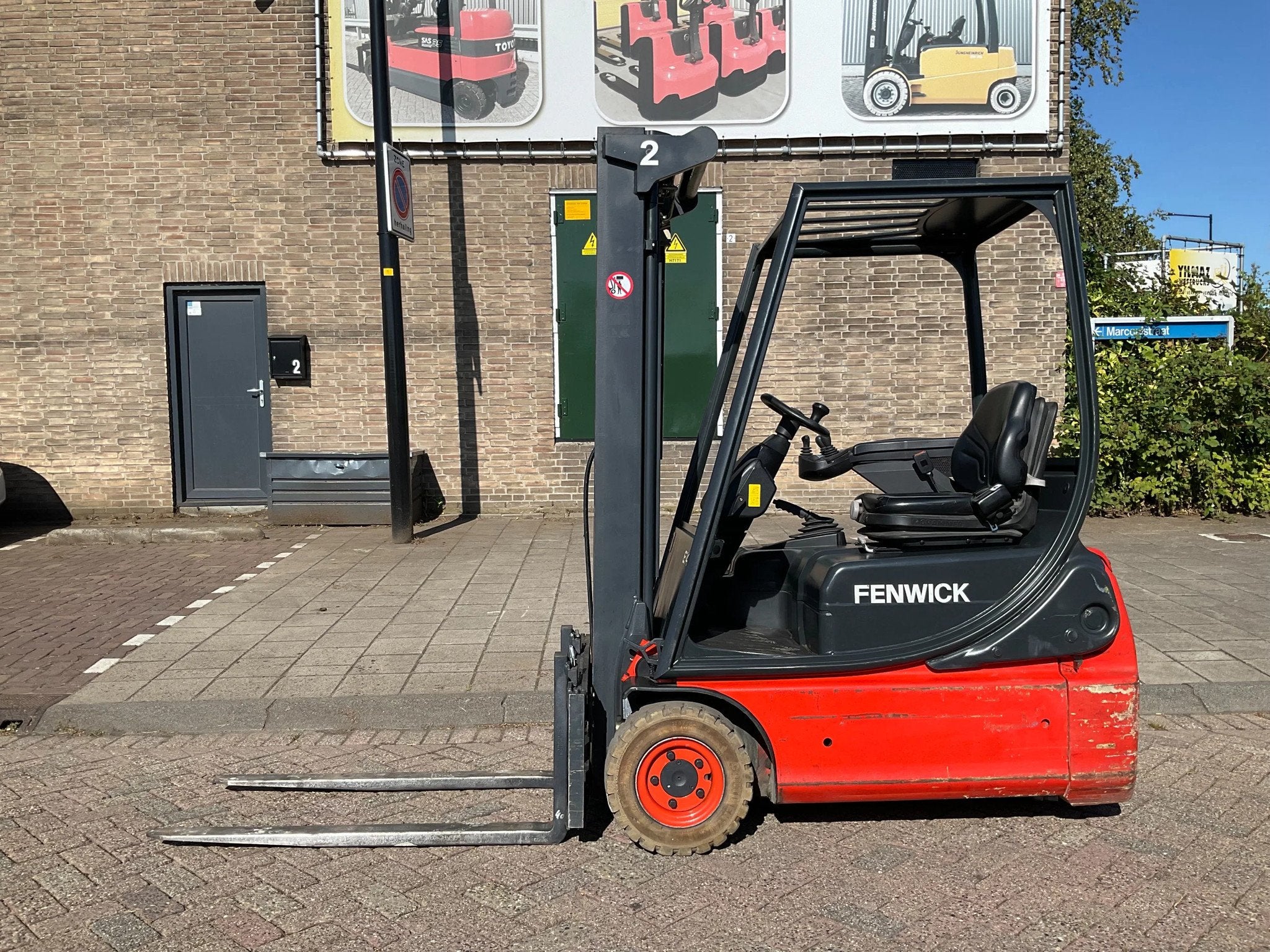 Linde E14-02 1400KG 4.70METER HEFTRUCK (bj 2004), Linde, Heftruck, 1000 tot 2000 kg, Marconistraat 2
3133KL  Vlaardingen, NL