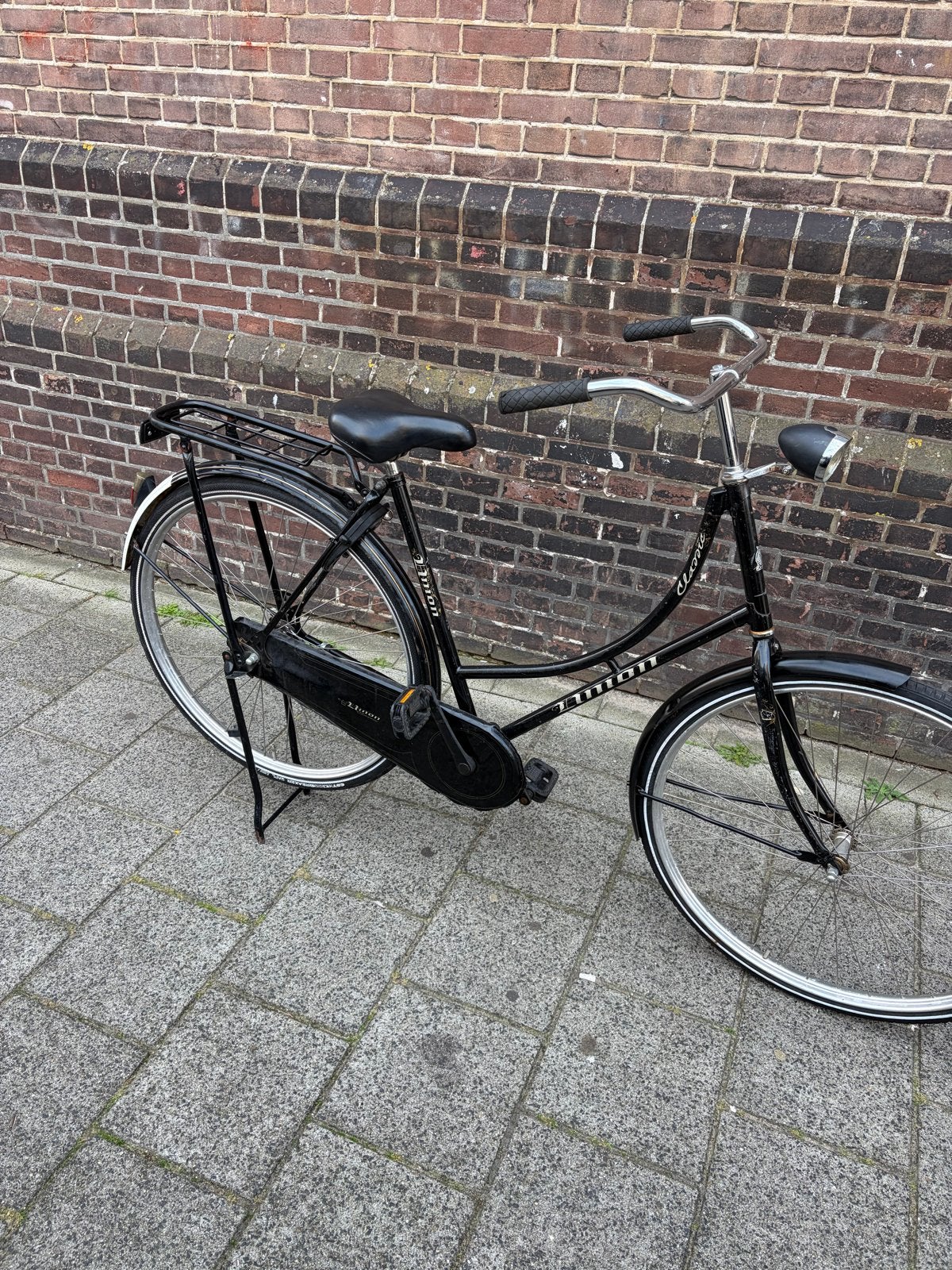 Damesfiets 28 inch met terugtraprem en AXA slot, Ophalen of Verzenden, Gebruikt, Terugtraprem, Overige merken