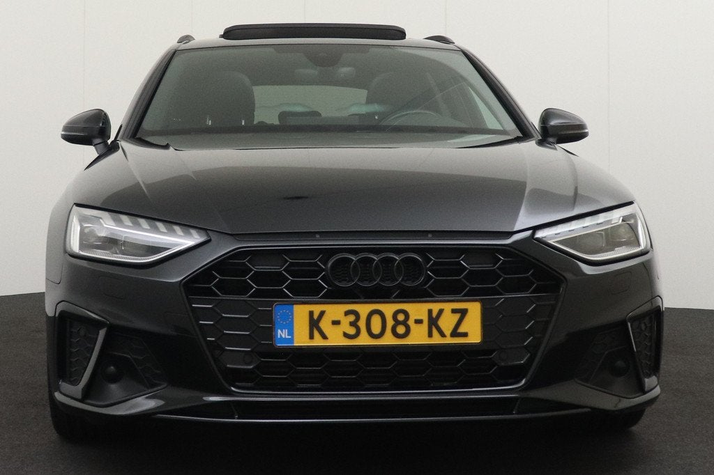 Audi A4 Avant TFSI S-Line Black Edition Pano-dak Leder Carpl, Auto's, Audi, Gebruikt, 1984 cc, A4, Zwart